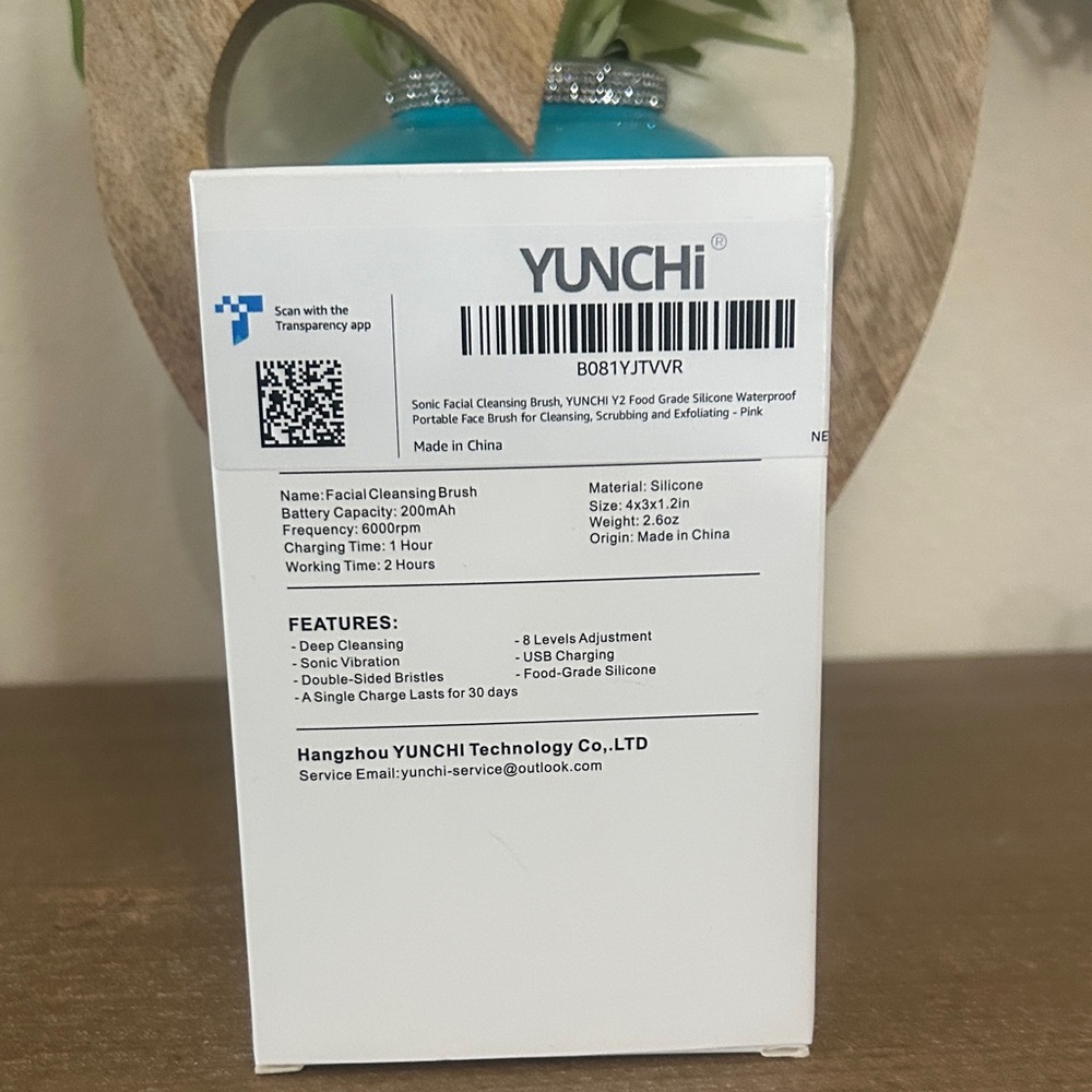 Yunchi Facial Cleansing Brush and b-pure Shimmer Body Wash Set - Picture 3 of 4
